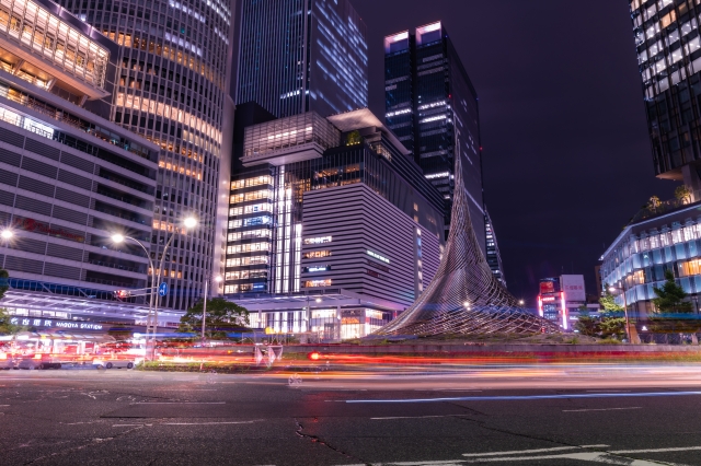 名古屋の文化と経済の交差点で、大衆酒場の旨さを。